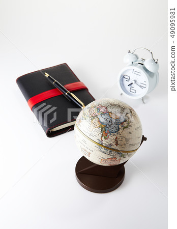 日記,鋼筆,地球儀,計算器 日記,鋼筆,地球儀,計算器 49095981