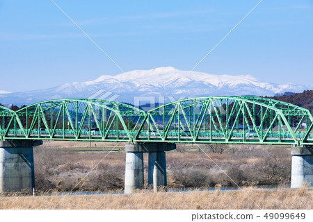 Nishiki Sakurabashi and Kurikomiyama of Kitakami River Nishiki Sakurabashi and Kurikomiyama of Kitakami River 49099649