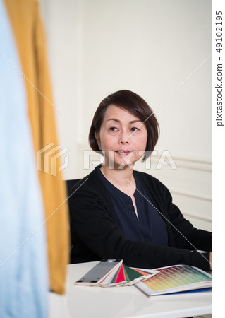 Business woman 49102195