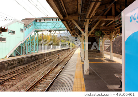 東海道線內夫川站上的立交橋 49106401