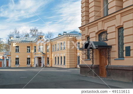 In the courtyard of Trinity Cathedral. 49111611