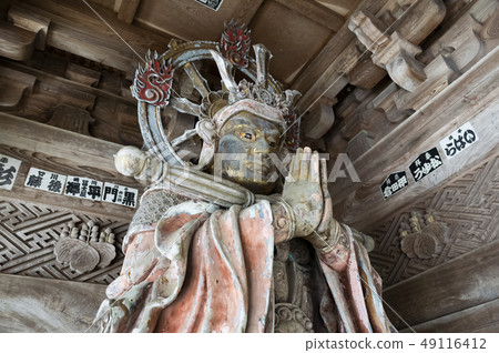 Standing statue Standing statue 49116412