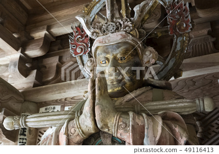 Standing statue Standing statue 49116413