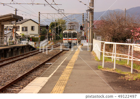 在御殿場線離開Ooi站的火車(2) 在御殿場線離開Ooi站的火車(2) 49122497