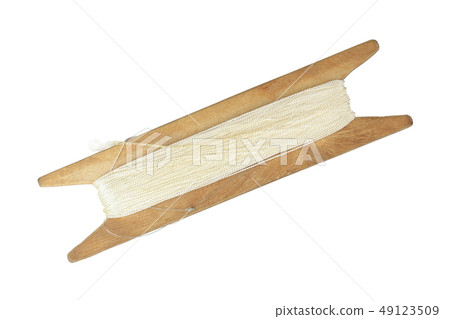 Wooden coil with nylon cord Wooden coil with nylon cord 49123509