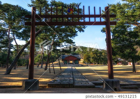 taereung royal tomb and hongsalmun 49131215