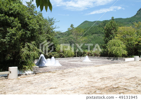 伊万裡（Okawa Uchiyama：Nabeshima Park） 49131945