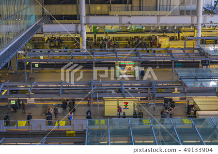 Train commute time zone image Train commute time zone image 49133904