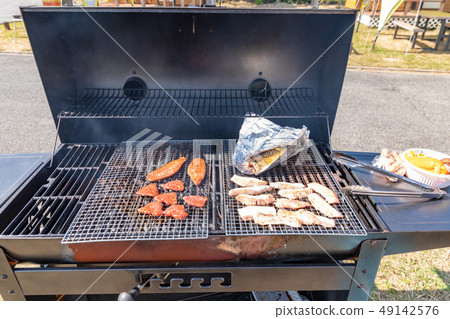 BBQ sizzle feeling BBQ sizzle feeling 49142576