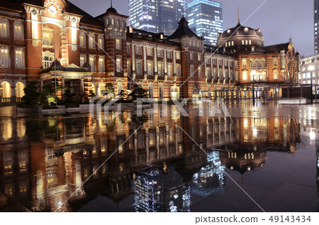 Rainy Tokyo Station Rainy Tokyo Station 49143434
