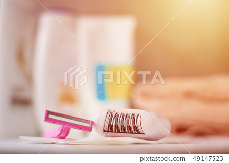 Epilator, shaving razor and wax strips 49147523