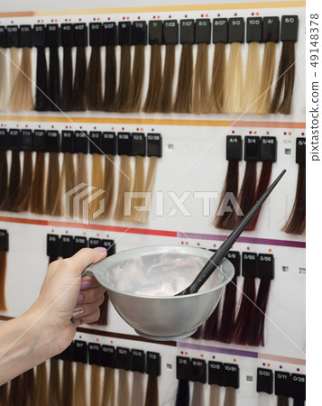 Hair coloring. Bowl for mixing the composition. 49148378