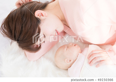 Baby and Mom 49150366