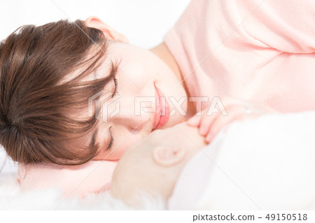 寶貝和媽媽 49150518