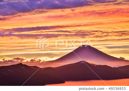 《Kanagawa Prefecture》 From Hakone, Mt. Fuji during the rainy season 49156915