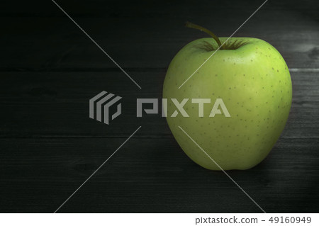 Green apple 49160949