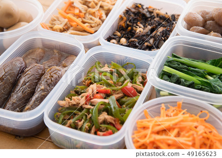 站在果嶺 49165623