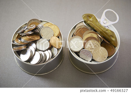 Chinese Yuan Renminbi and Japanese Yen Coins in Cans Chinese Yuan Renminbi and Japanese Yen Coins in Cans 49166327