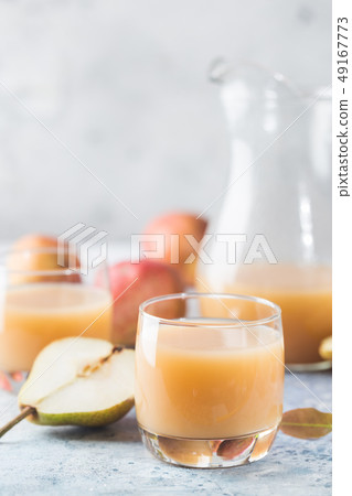 Fresh Pear Juice 49167773