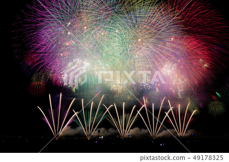 Niigata _ Nagaoka Fireworks 49178325
