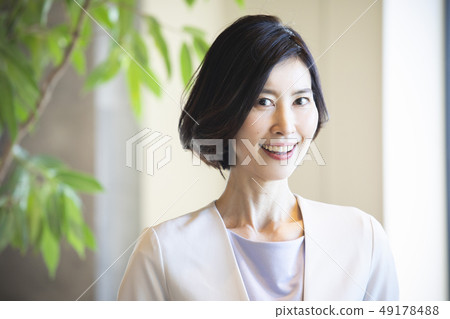 Business woman 49178488