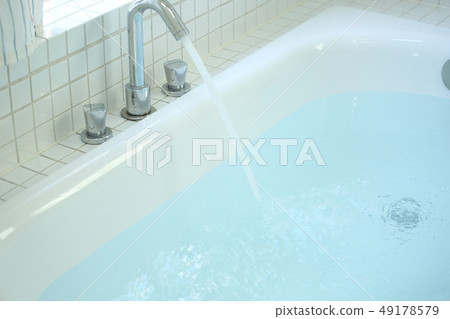 Clean bath 49178579
