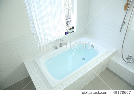 Clean bath 49178607