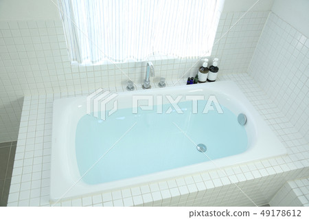 Clean bath 49178612