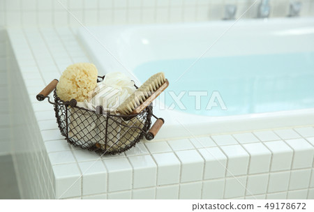Clean bath 49178672