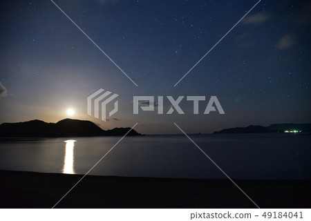 Moon River 49184041
