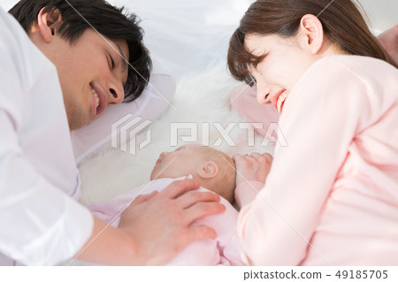 一個家庭 49185705
