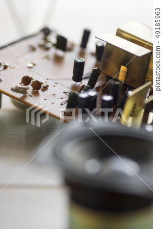 Speaker unit 49185963