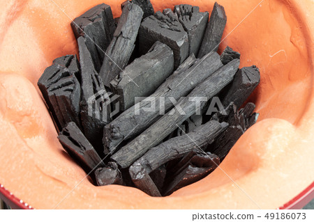 Tabletop seven rings Charcoal-grilled, barbecue, home-drinking, grilling, grilled chicken, grilled meat Tabletop seven rings Charcoal-grilled, barbecue, home-drinking, grilling, grilled chicken, grilled meat 49186073