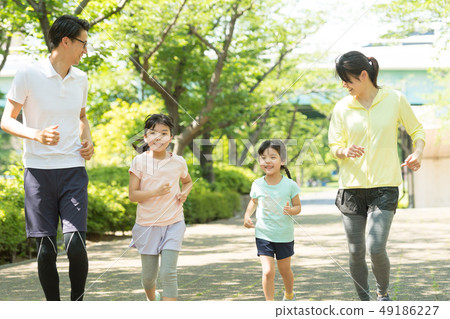 Family Jogging Outdoor Parent-child image 49186227