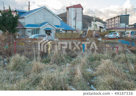 Bar in a rough park 49187338