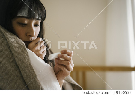 女人感覺不舒服 49190555