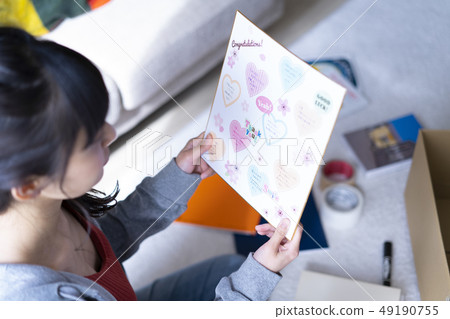 女人生活方式彩色紙 49190755