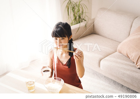 Female lifestyle diet 49190806