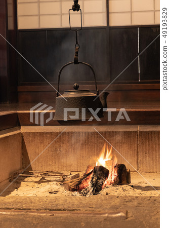 爐膛和鐵瓶 49193829