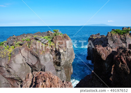伊豆大島的看法從Jogasaki海岸的 49197652