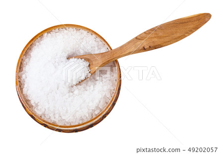 wooden salt cellar with spoon with coarse Sea Salt 49202057