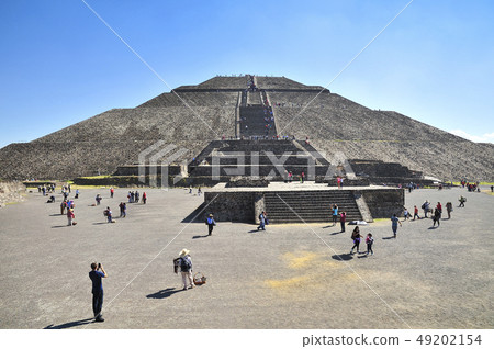 太陽金字塔蒂瓦坎拱門(墨西哥) 太陽金字塔蒂瓦坎拱門(墨西哥) 49202154