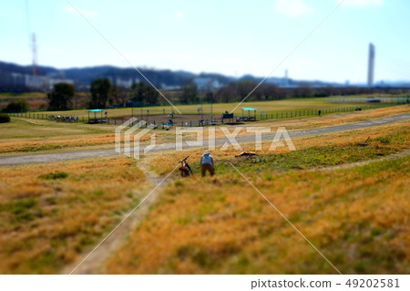 Miniature diorama-style photo Grass baseball field on the Tama River riverbed Miniature diorama-style photo Grass baseball field on the Tama River riverbed 49202581