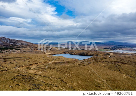 Aerial view of the coastline by Marameelan south of Dungloe, County Donegal - Ireland 49203791