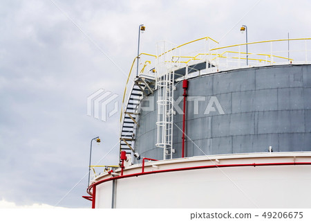 Liquid and fluid gas or oil storage tank, holder Liquid and fluid gas or oil storage tank, holder 49206675