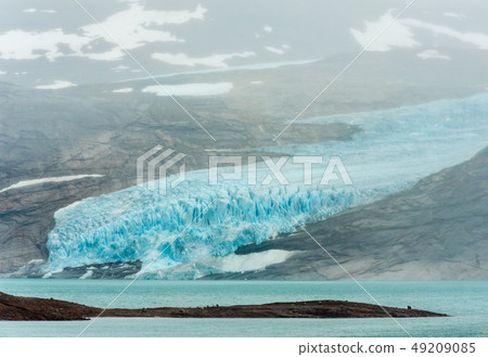 Lake Svartisvatnet and Svartisen Glacier, Norway Lake Svartisvatnet and Svartisen Glacier, Norway 49209085