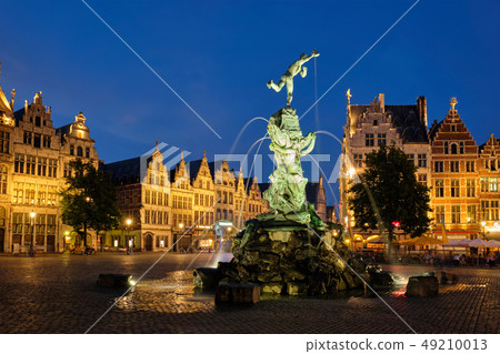 Antwerp Grote Markt with famous Brabo statue and fountain at night, Belgium Antwerp Grote Markt with famous Brabo statue and fountain at night, Belgium 49210013