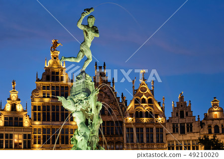 Antwerp Grote Markt with famous Brabo statue and fountain at night, Belgium Antwerp Grote Markt with famous Brabo statue and fountain at night, Belgium 49210020