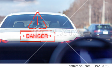 Rear-end collision Warning Police car Automatic driving Luxury car Head-up display Driver Emergency brake Stop Rear-end collision Warning Police car Automatic driving Luxury car Head-up display Driver Emergency brake Stop 49210989