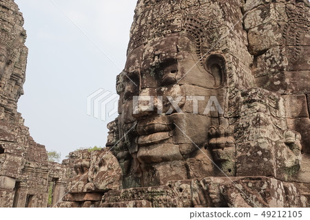 Bayon Bayon 49212105